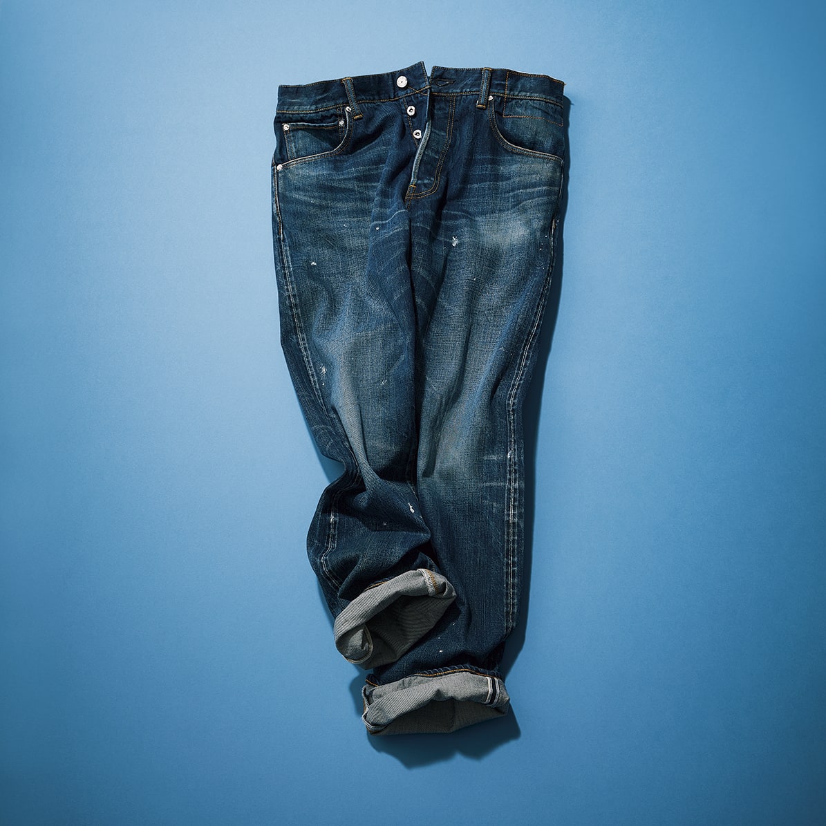 2. visvimのデニムパンツ