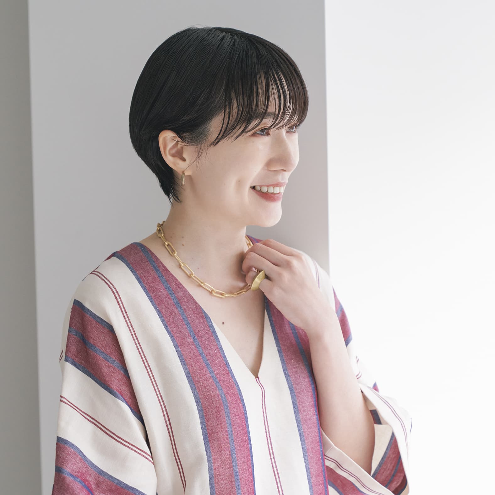 LEPSIM プレス、FOR I SERIES ディレクター／本間理恵子さん シースルーバングで女性らしさをひとさじ