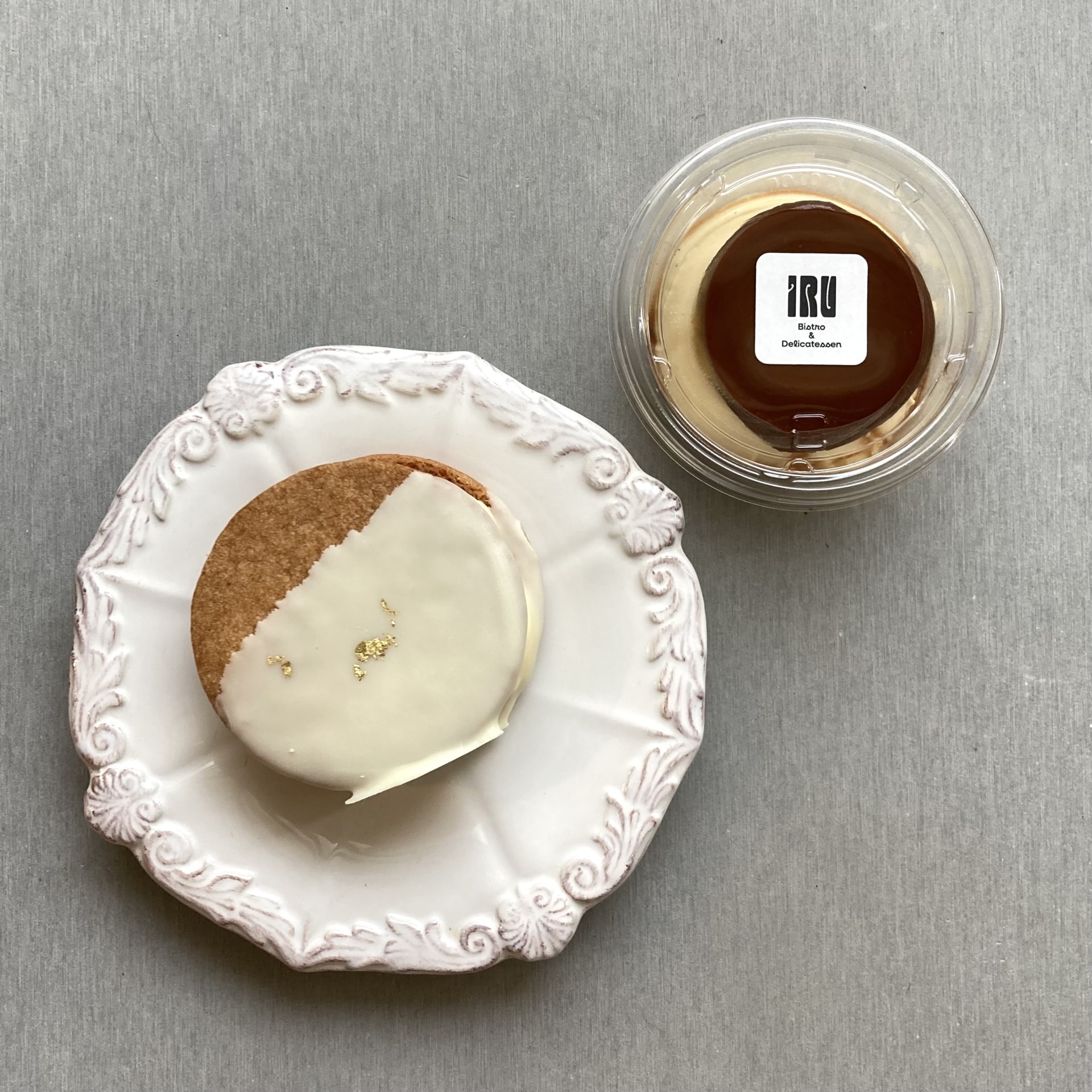 MERIDEN フルーツプレート ハンドル付 ITALIEAN RENAISSANCE MERIDEN