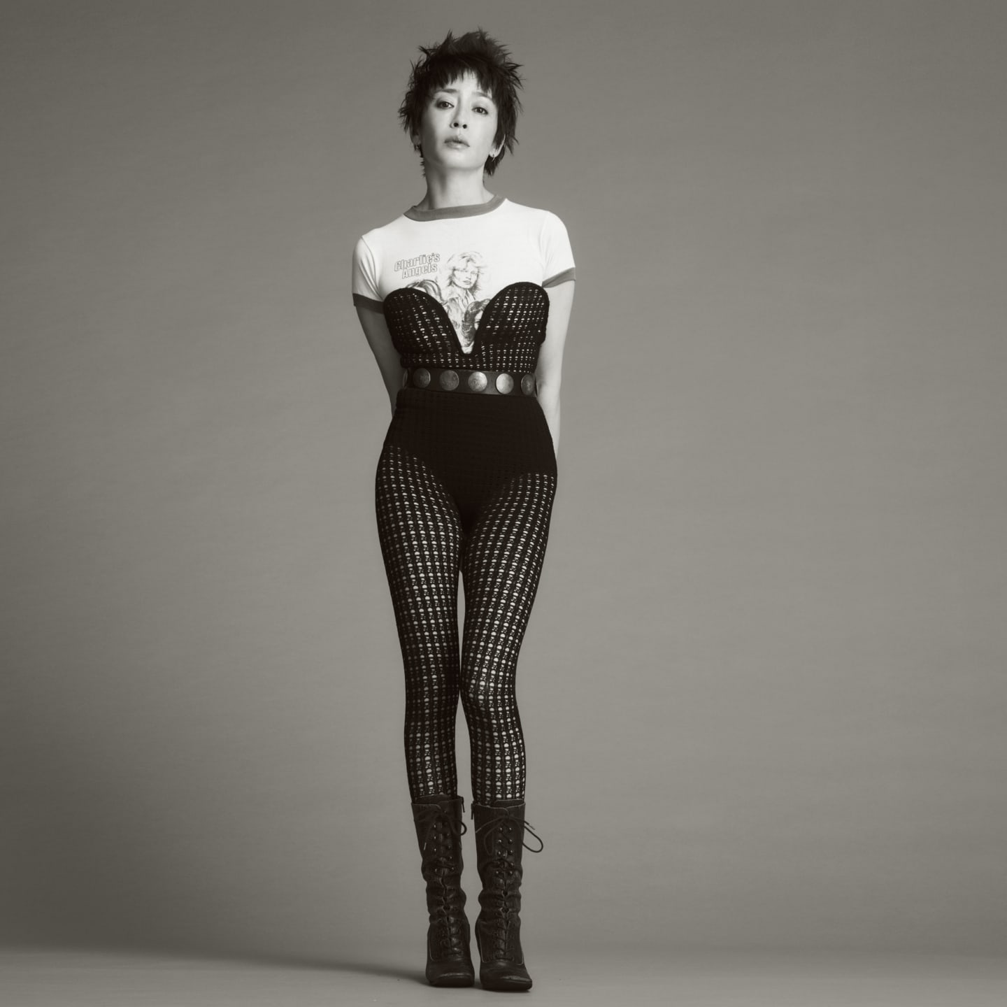 宮沢りえ、美しすぎるくびれで魅了♡ スペシャルな撮り下ろしとインタビューをお届け！｜【公式】オトナミューズ ウェブ（otona MUSE）