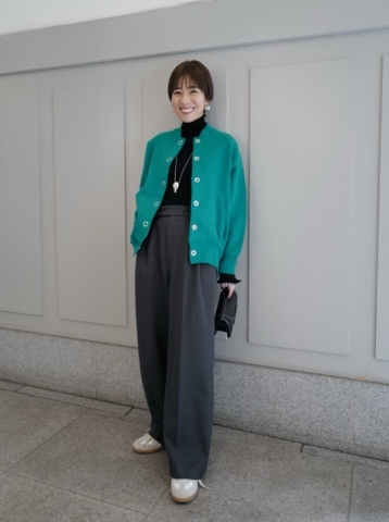 MACHATT CEO／デザイナー、正中雅子さんのニットスタイル