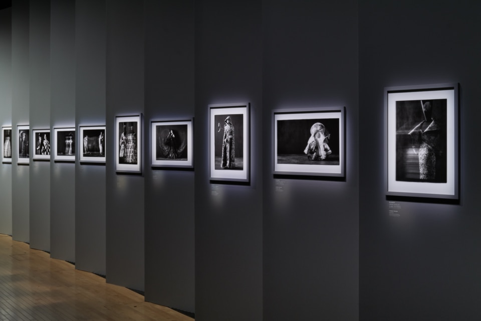 DIOR　ディオール　クチュリエ展　日本展のキービジュアルも手掛ける写真家の高木由利子が、撮り下ろした詩情豊かな写真たち
