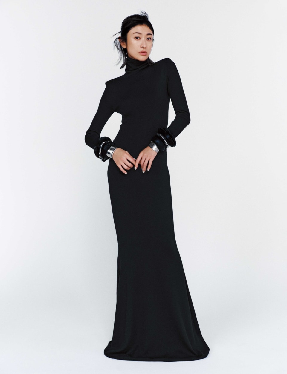 Saint Laurentの「自己肯定感を上げる黒」その人なりの美しさを、このドレスで！山田優