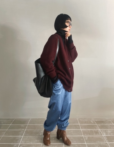 RIM.ARK草野桜子さんが着るニットカーディガン