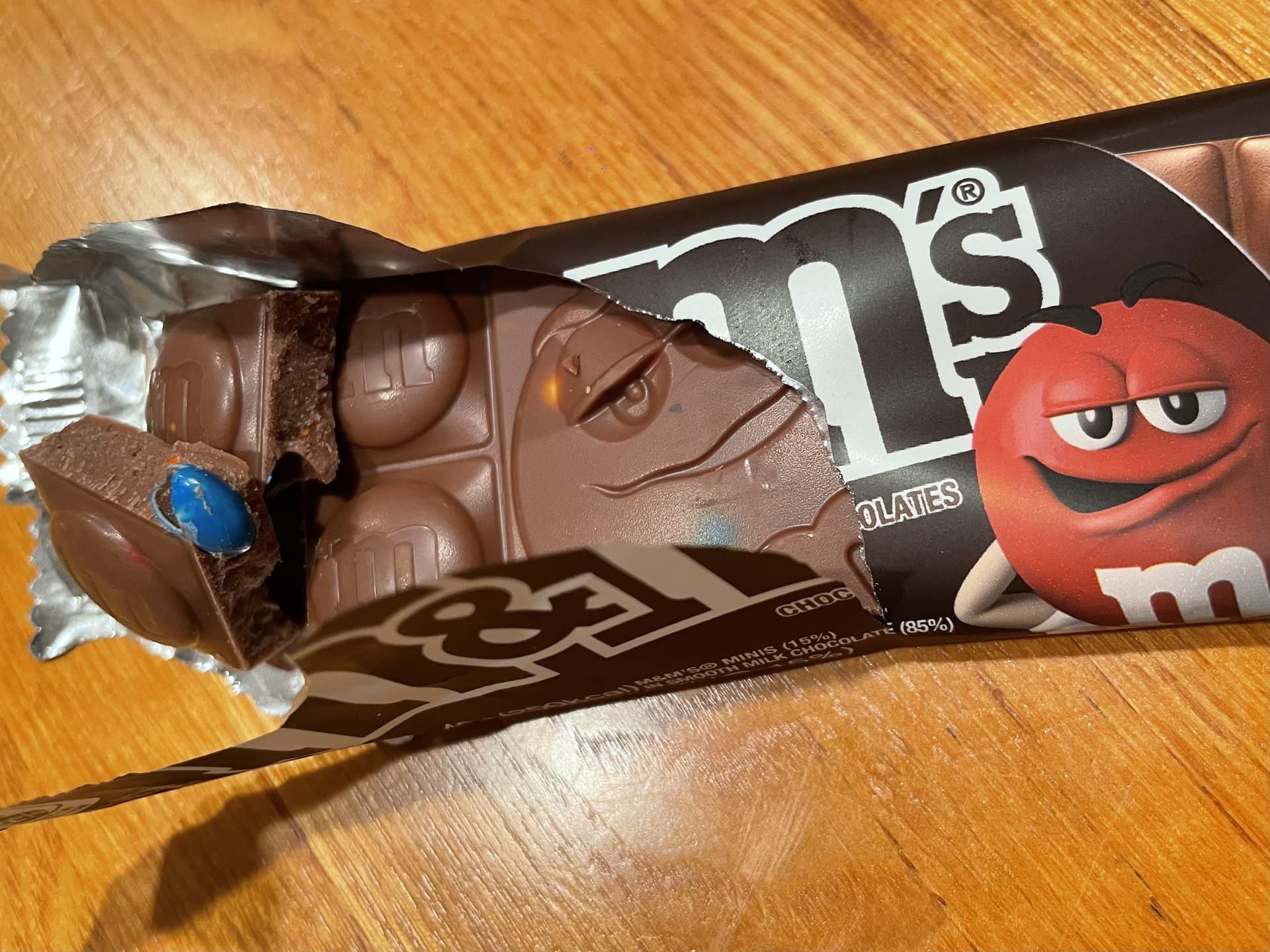 m&m チョコ ショップ t シャツ