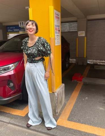 Harumi Showroom PRディレクター　春海 茜さん
