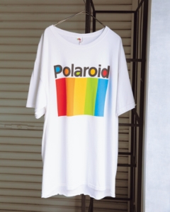 【LUIK】カラフルなプリントが◎。Tシャツ¥12,100