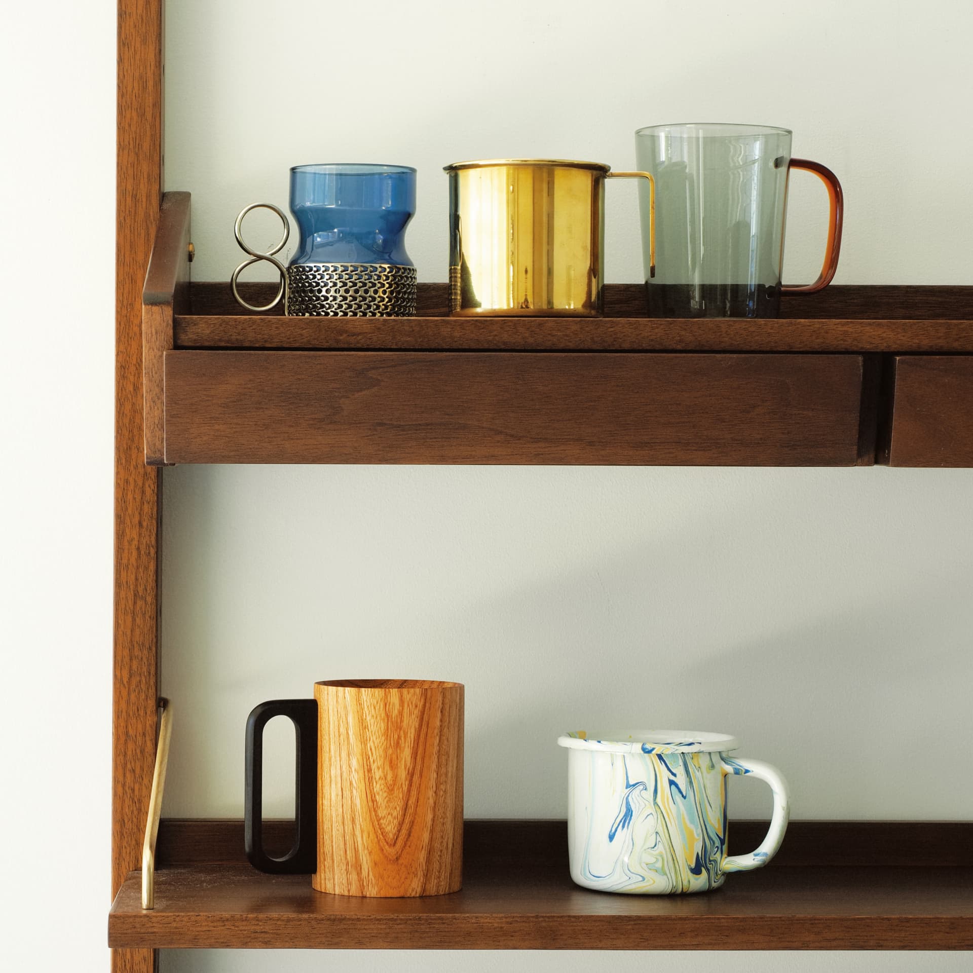 手作り陶器の酒杯 ― アーススぺックルデザイン