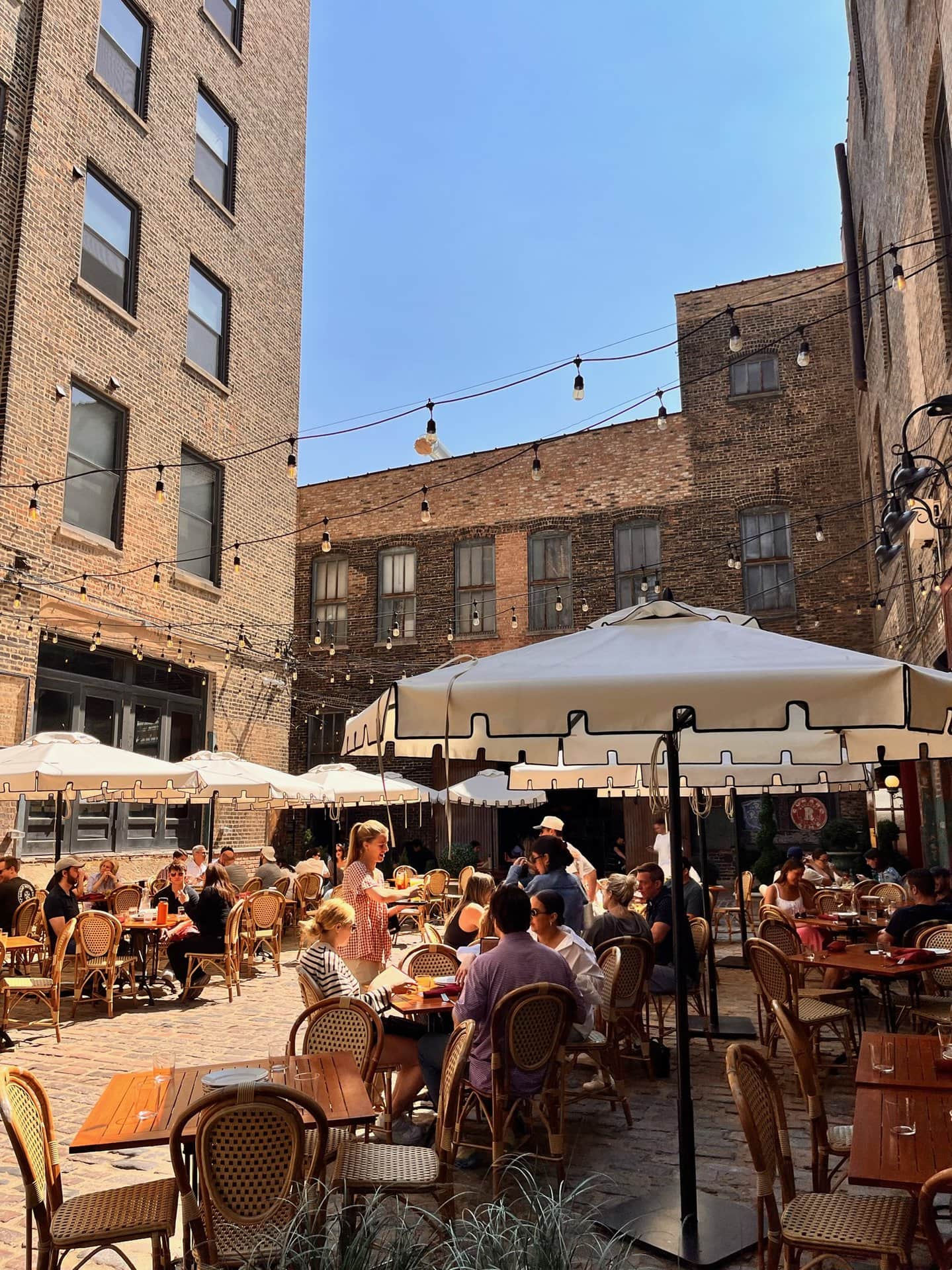 シカゴで今、一番ホットなエリア【ウエスト ループ】に、日本人が経営する人気のカフェがある！ otona MUSE