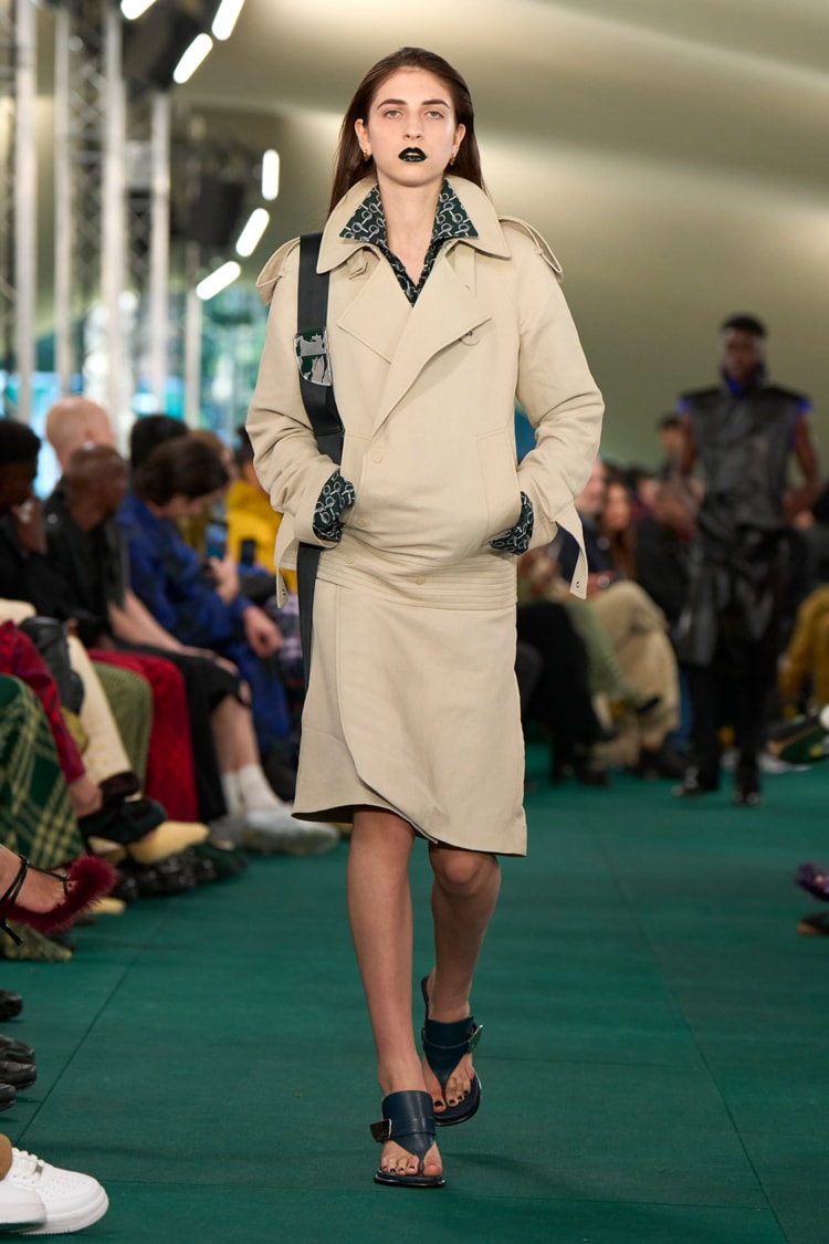 BURBERRY 2024 SPRING SUMMER_003