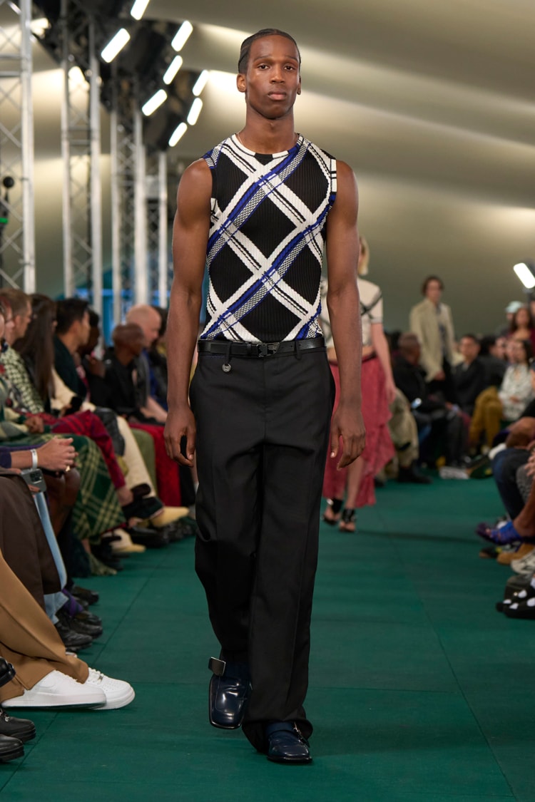 BURBERRY 2024 SPRING SUMMER_028