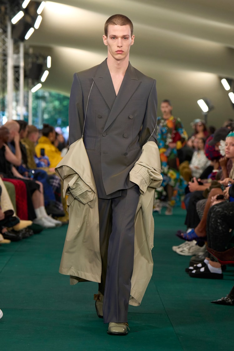 BURBERRY 2024 SPRING SUMMER_047