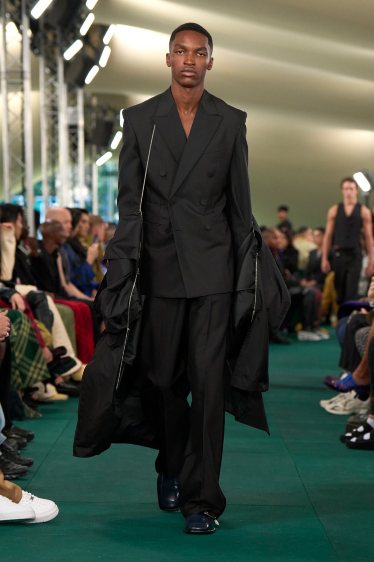 BURBERRY 2024 SPRING SUMMER_051