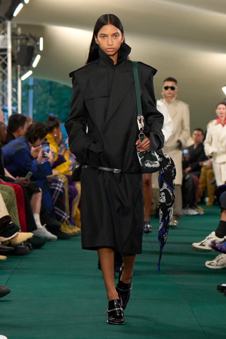 BURBERRY 2024 SPRING SUMMER_056