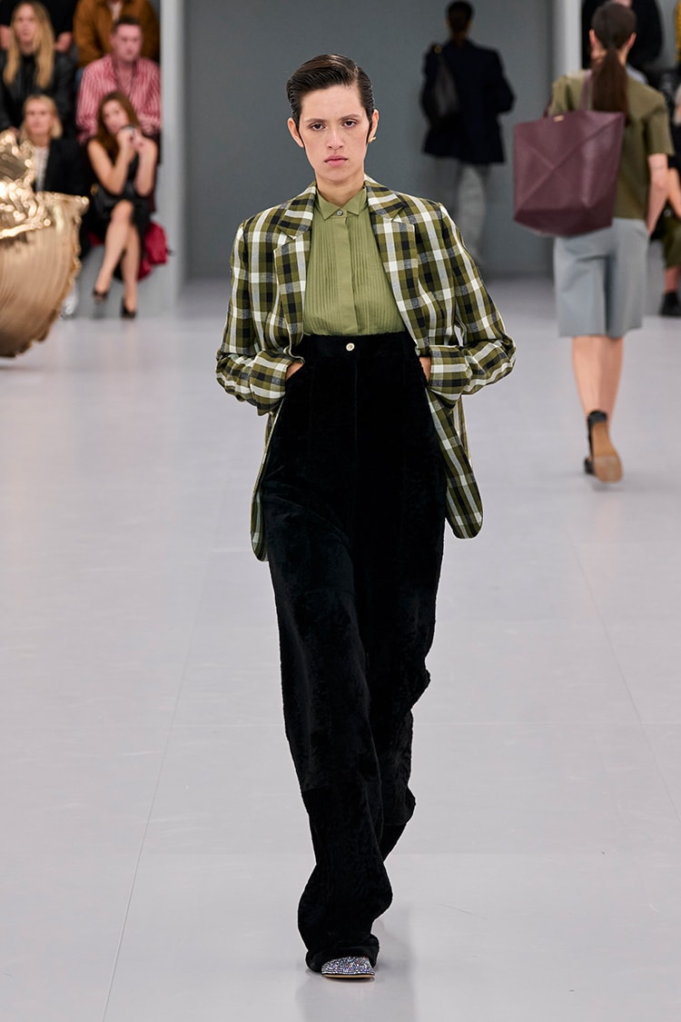 LOEWE 2024 SPRING SUMMER_045