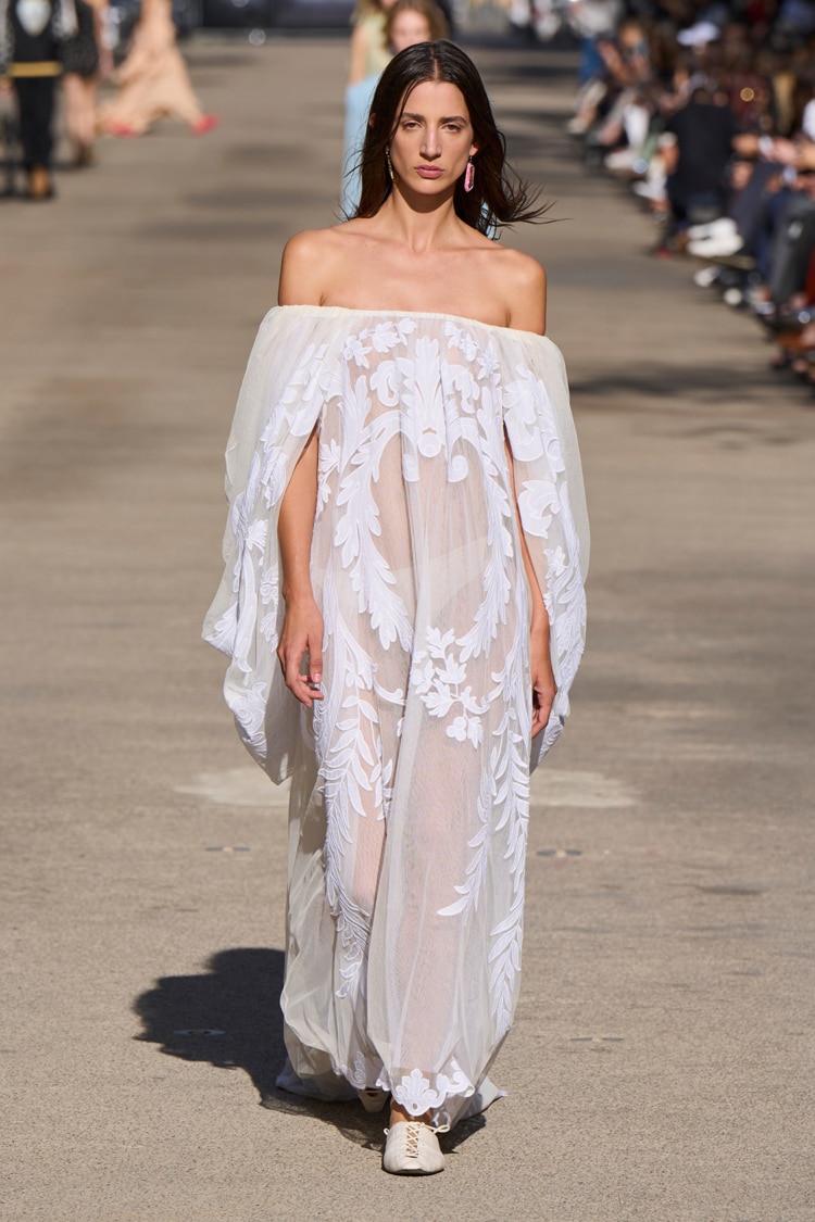 STELLA McCARTNEY 2024 SPRING SUMMER_043