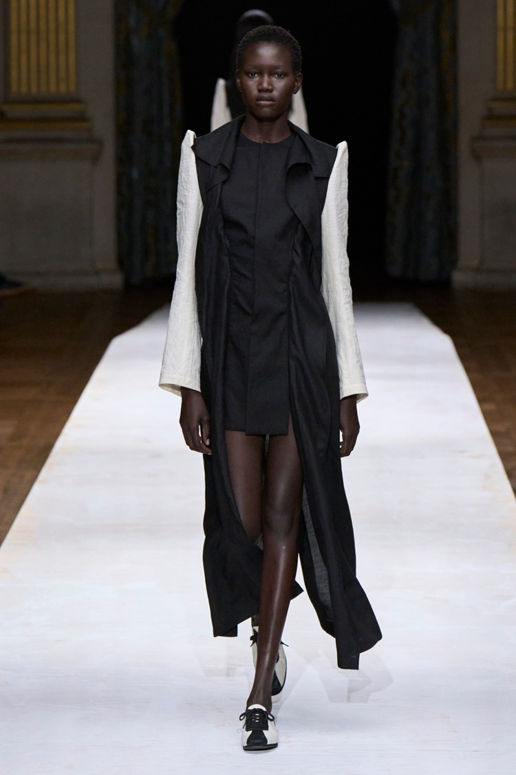 Yohji Yamamoto 2024 SPRING SUMMER_003