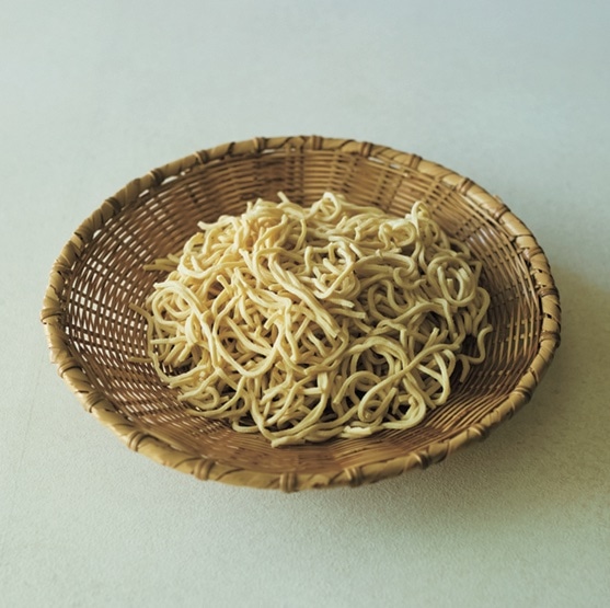 料理研究家・市瀬悦子さんの『豆腐干と春菊の中華和え』の材料・豆腐干
