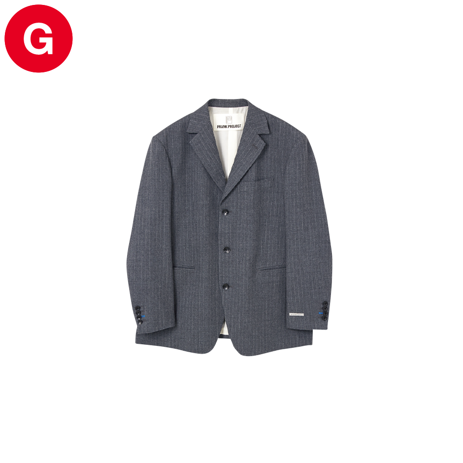 PRANK PROJECT スーツジャケット しっかりとした肩パッド入りのデザインで、メンズライクなジャケット。デイリーからオフィスシーン、オケージョンまで幅広く活躍する予感。ジャケット¥39,600（プランクプロジェクト／プランクプロジェクト 青山店）
