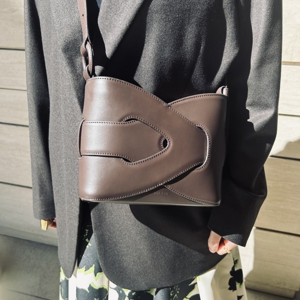 今、買って正解！【ポレーヌ】の小さめショルダー「NODDE」ほか40代  