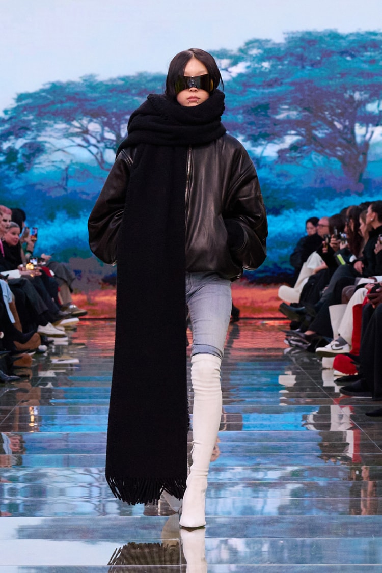 BALENCIAGA 2024-25 AUTUMN WINTER_028