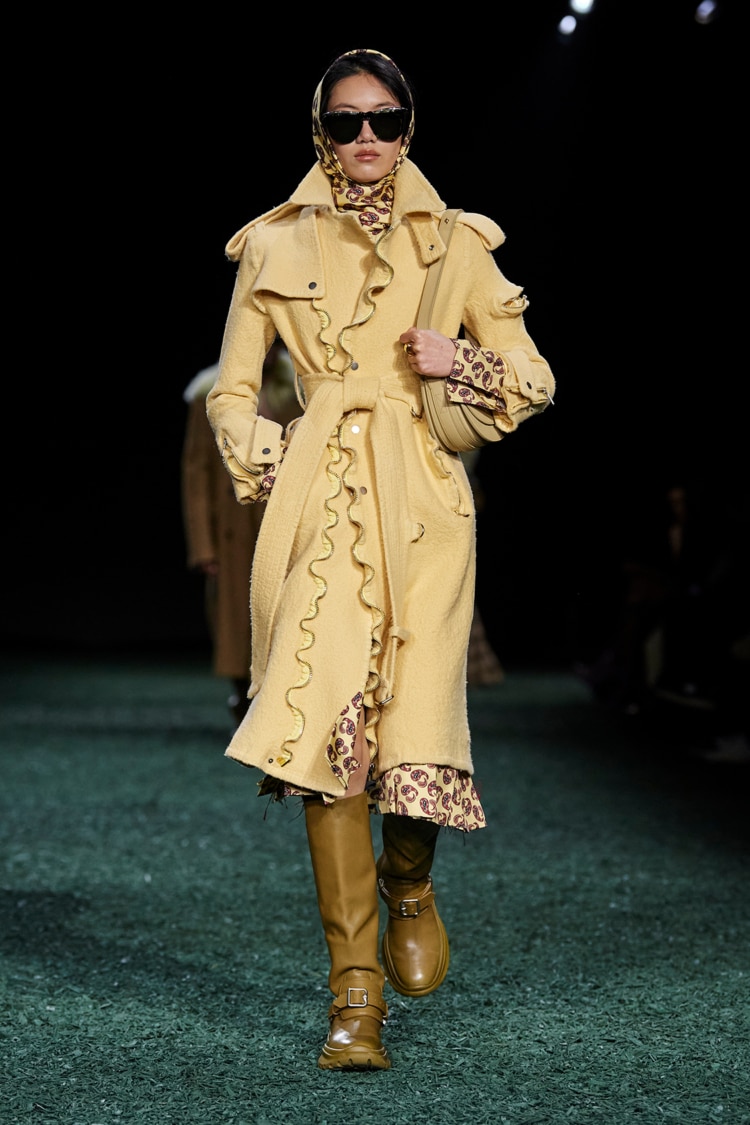 BURBERRY 2024-25 AUTUMN WINTER_021