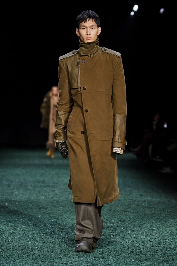 BURBERRY 2024-25 AUTUMN WINTER_025