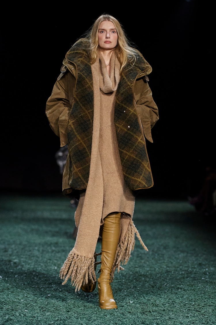 BURBERRY 2024-25 AUTUMN WINTER_027