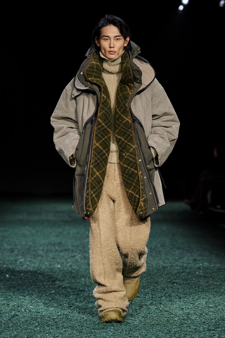 BURBERRY 2024-25 AUTUMN WINTER_033