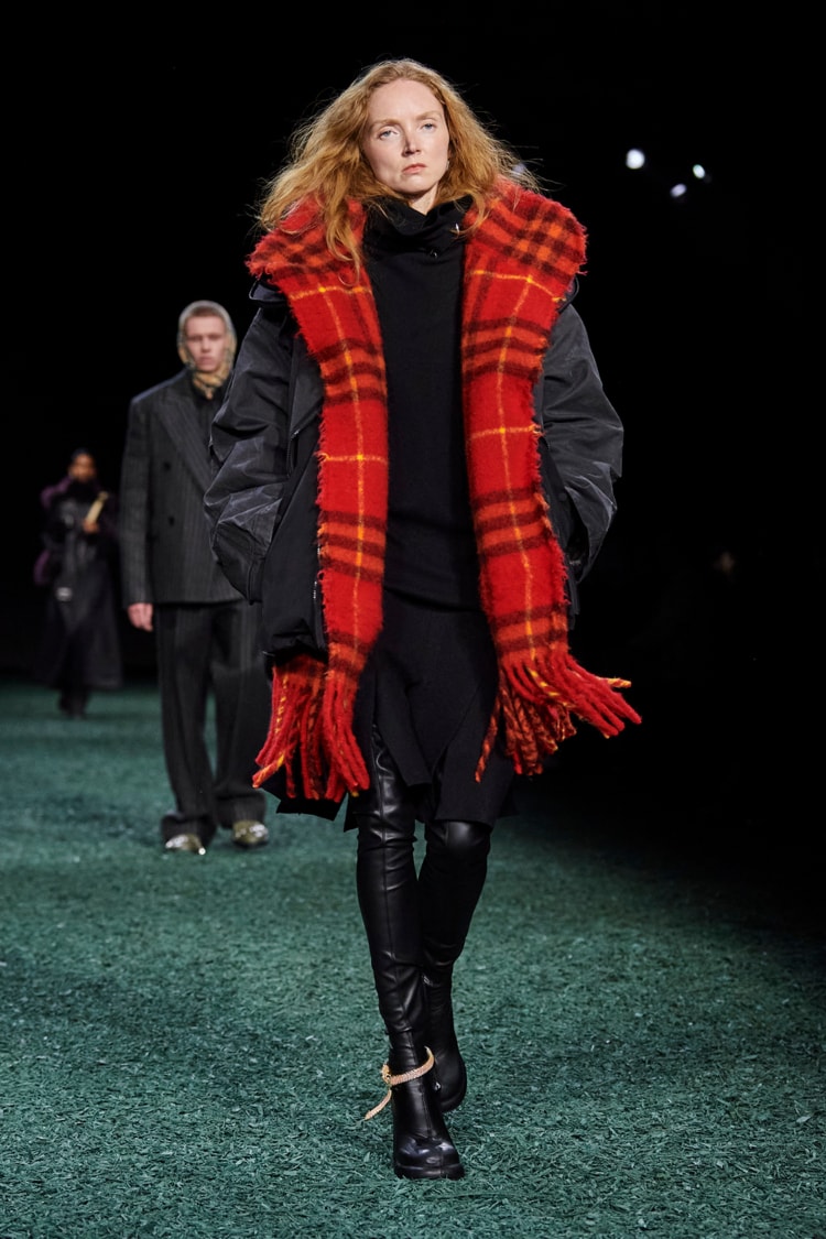 BURBERRY 2024-25 AUTUMN WINTER_041