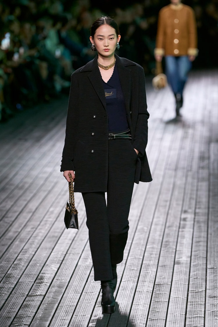 CHANEL 2024-25 AUTUMN WINTER_046