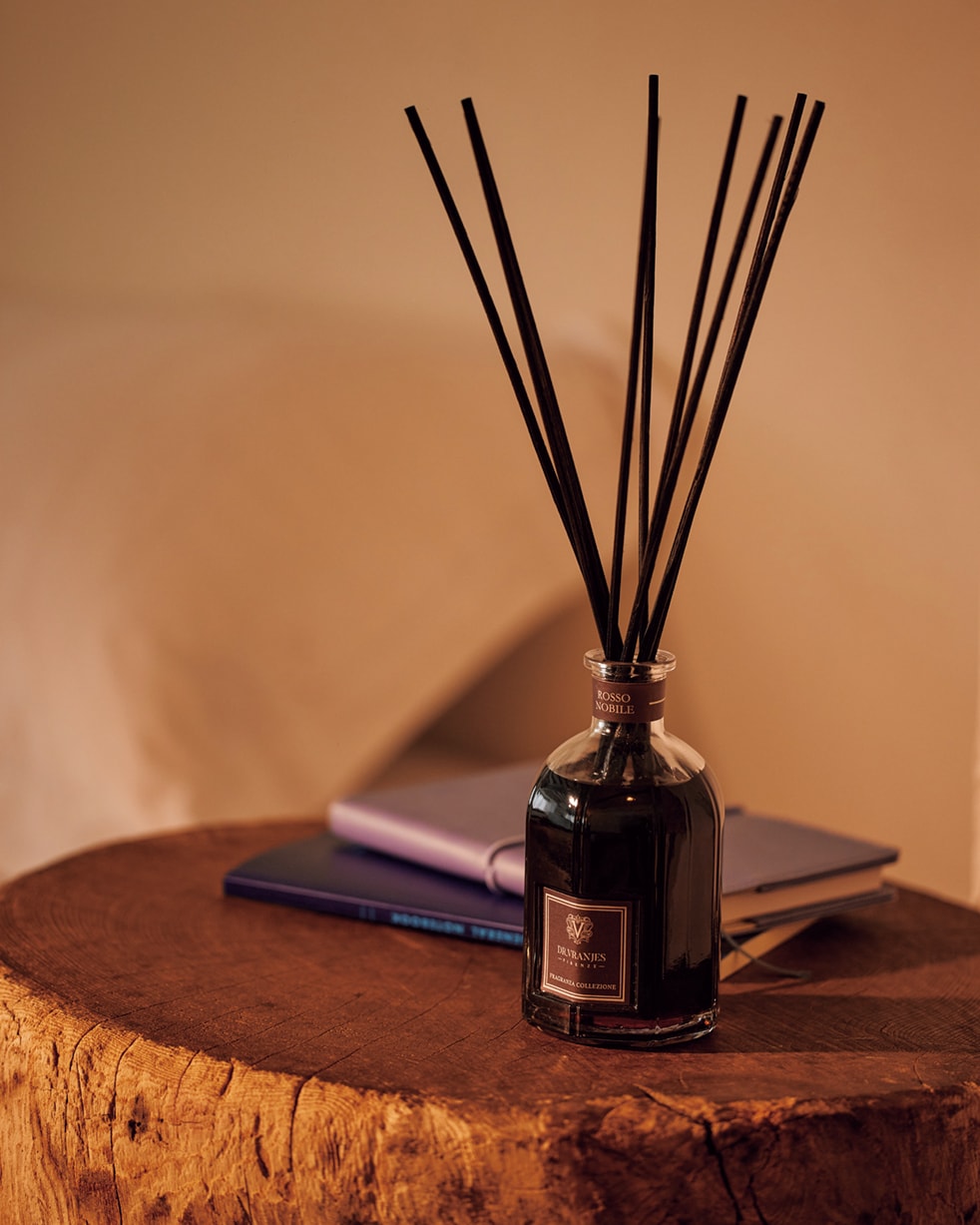 528ヘルツの音楽で副交感神経にスイッチを。ヘルシー美女・加治ひとみさんのベッドルームに潜入♡（4ページ目） | 【公式】オトナミューズ ...