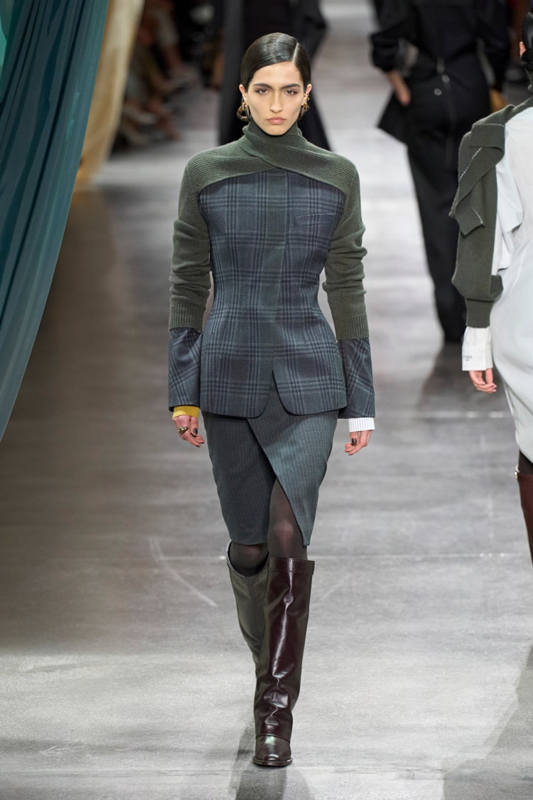 FENDI 2024-25 AUTUMN WINTER_011