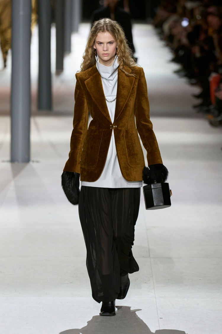 LOUIS VUITTON 2024-25 AUTUMN WINTER_049