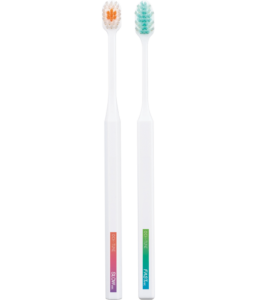 OCH-TUNE ハブラシ SLOW、同 FAST 各¥330※編集部調べ（共にライオン・4/4発売）