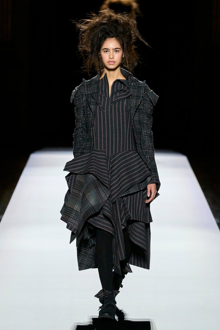 Yohji Yamamoto 2024-25 AUTUMN WINTER_023