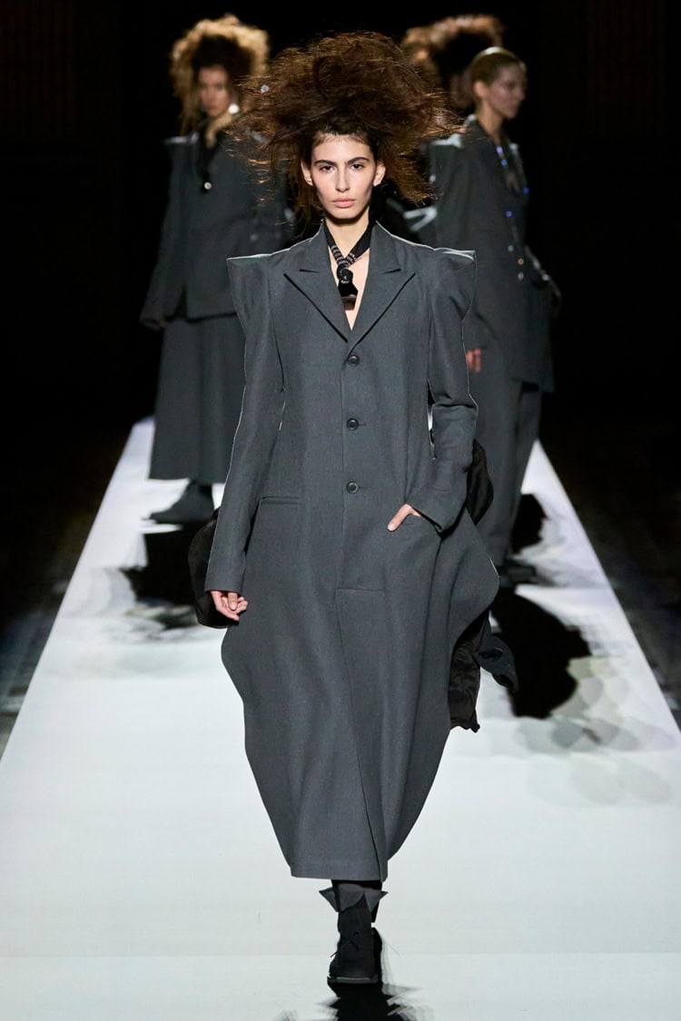 Yohji Yamamoto 2024-25 AUTUMN WINTER_034