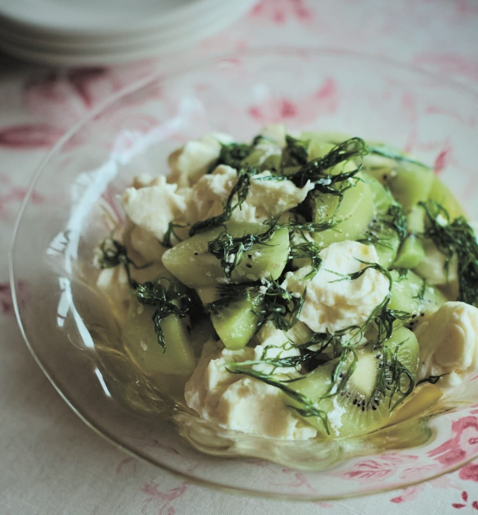 料理研究家市瀬悦子さんの『モッツァレラチーズとキウイのディルマリネ』