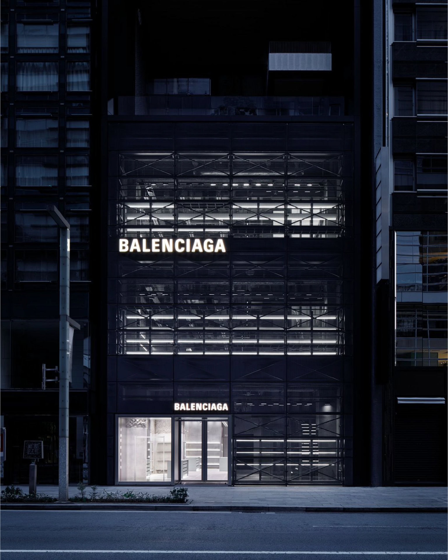 BALENCIAGA GINZA