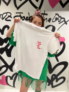 ¥22,000（税込）以上購入すると、COZさんデザインのTシャツがもらえる！※数量限定