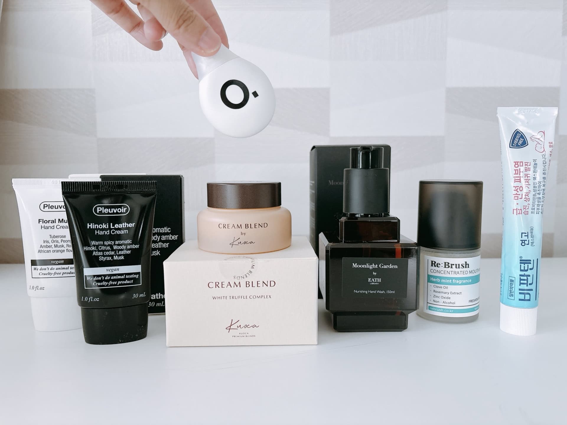 韓国、国内コスメ10点+おまけ1点 2104_238BN_main1200x1200-