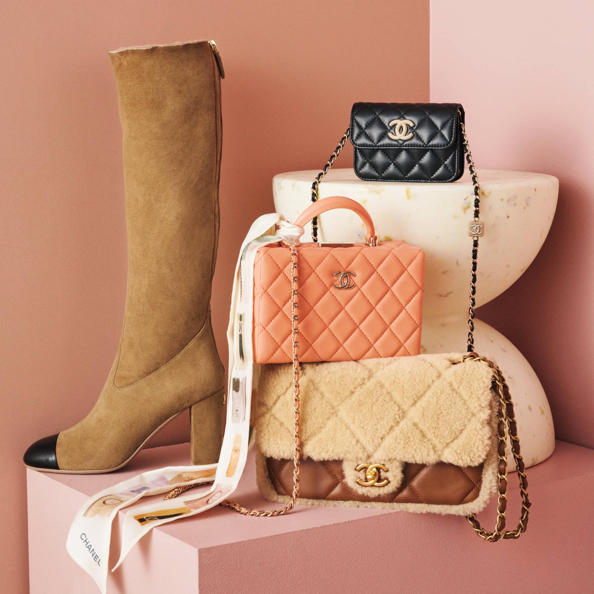 ＊エレガントで可愛い♪＊【CHANEL】シャネル スカーフ スカーフ CHANEL(シャネル) - 海外通販のBUYMA