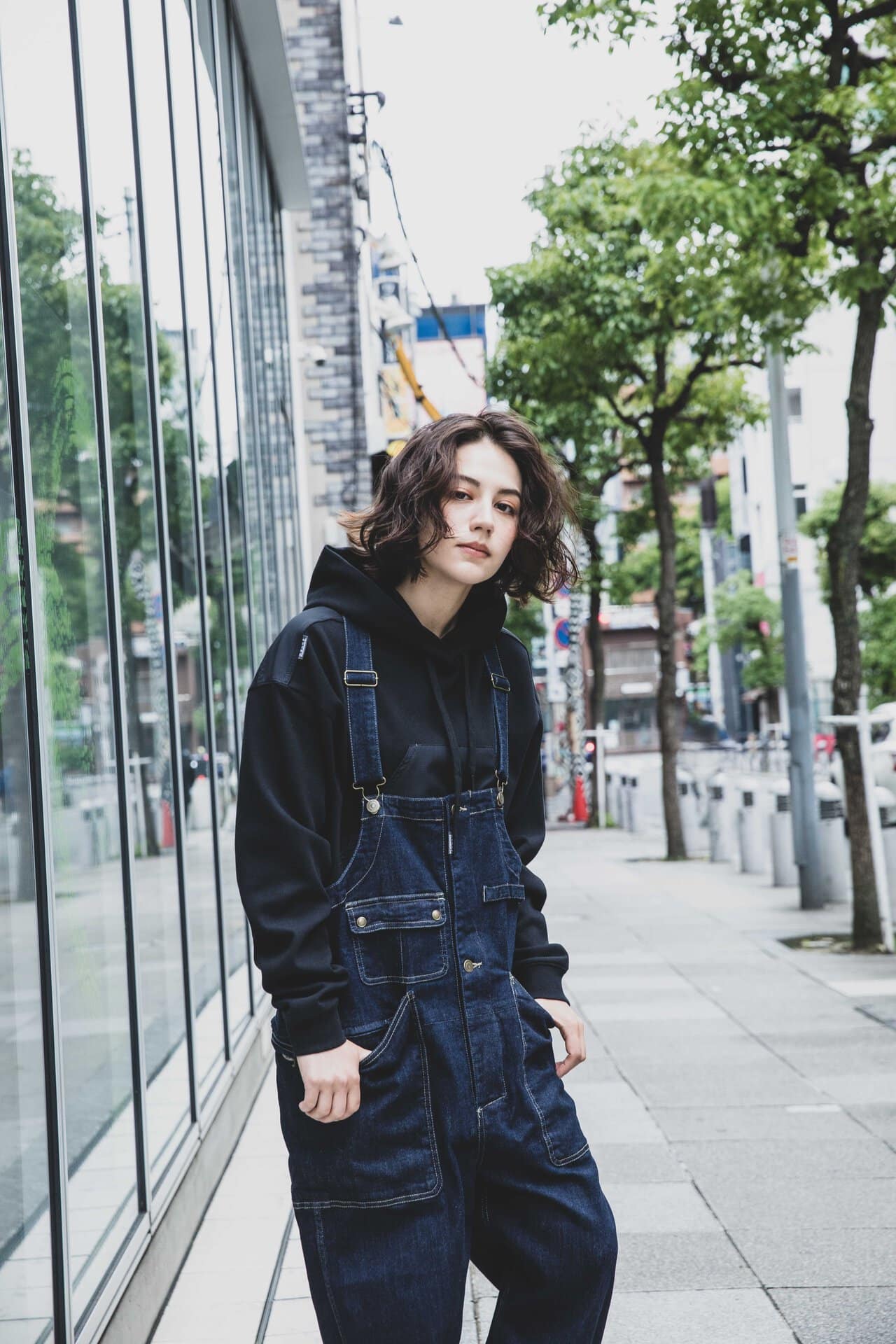 トイレ問題はこれで解決。ヒップオープン機能つきのサロペットは