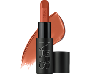 NARS エクスプリシット リップスティック 802 ¥5,280※セット価格（NARS JAPAN）