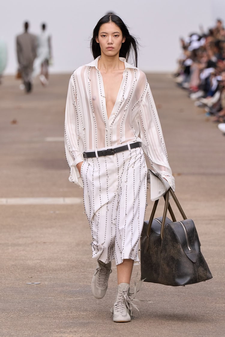 STELLA McCARTNEY 2025 SPRING SUMMER_025