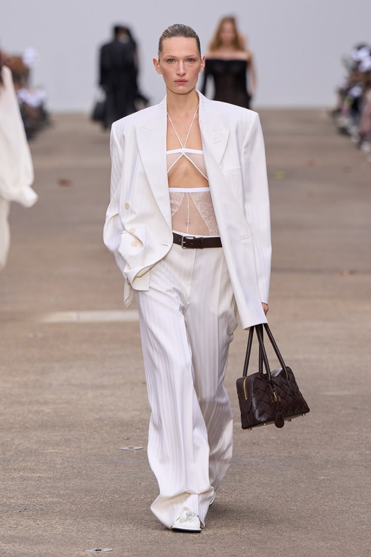 STELLA McCARTNEY 2025 SPRING SUMMER_034