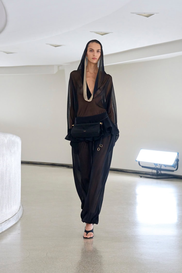 ALAïA 2025 SPRING SUMMER_024