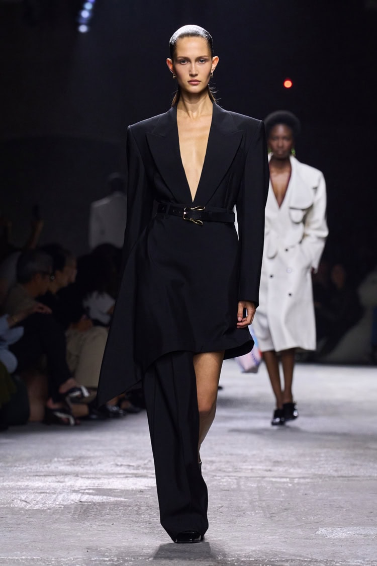 BOTTEGA VENETA 2025 SPRING SUMMER_010