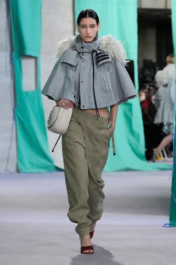 BURBERRY 2025 SPRING SUMMER_005