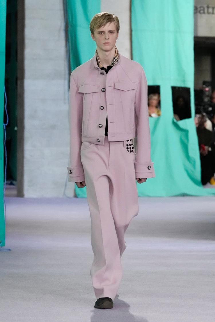 BURBERRY 2025 SPRING SUMMER_027